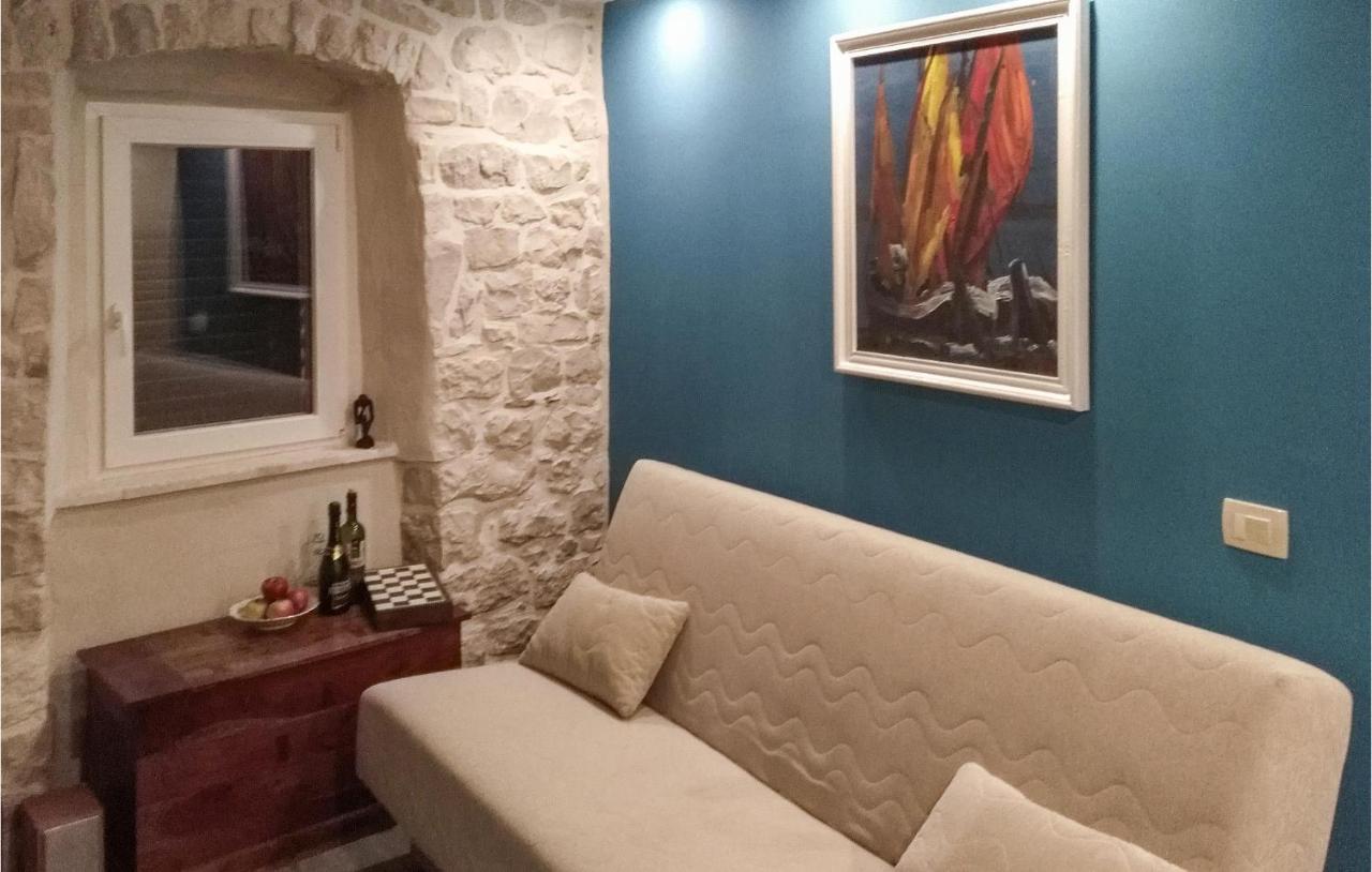 Appartement Beautiful In With 1 Bedrooms *